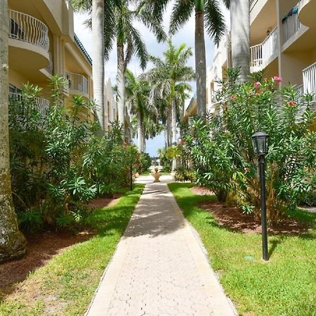 Palm Bay Club Apartment เซียสตาคีย์ ภายนอก รูปภาพ