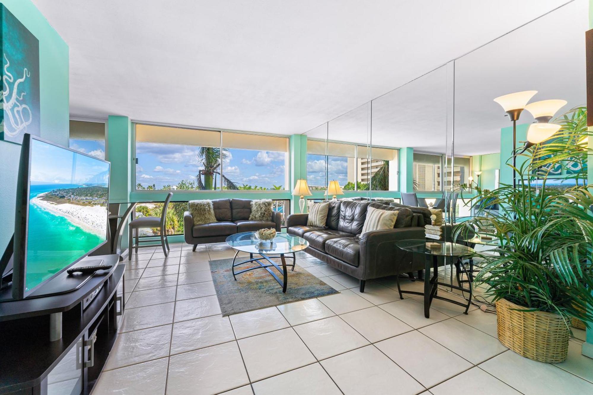 Palm Bay Club Apartment เซียสตาคีย์ ภายนอก รูปภาพ