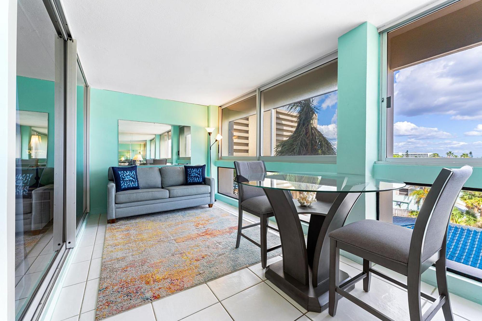 Palm Bay Club Apartment เซียสตาคีย์ ภายนอก รูปภาพ