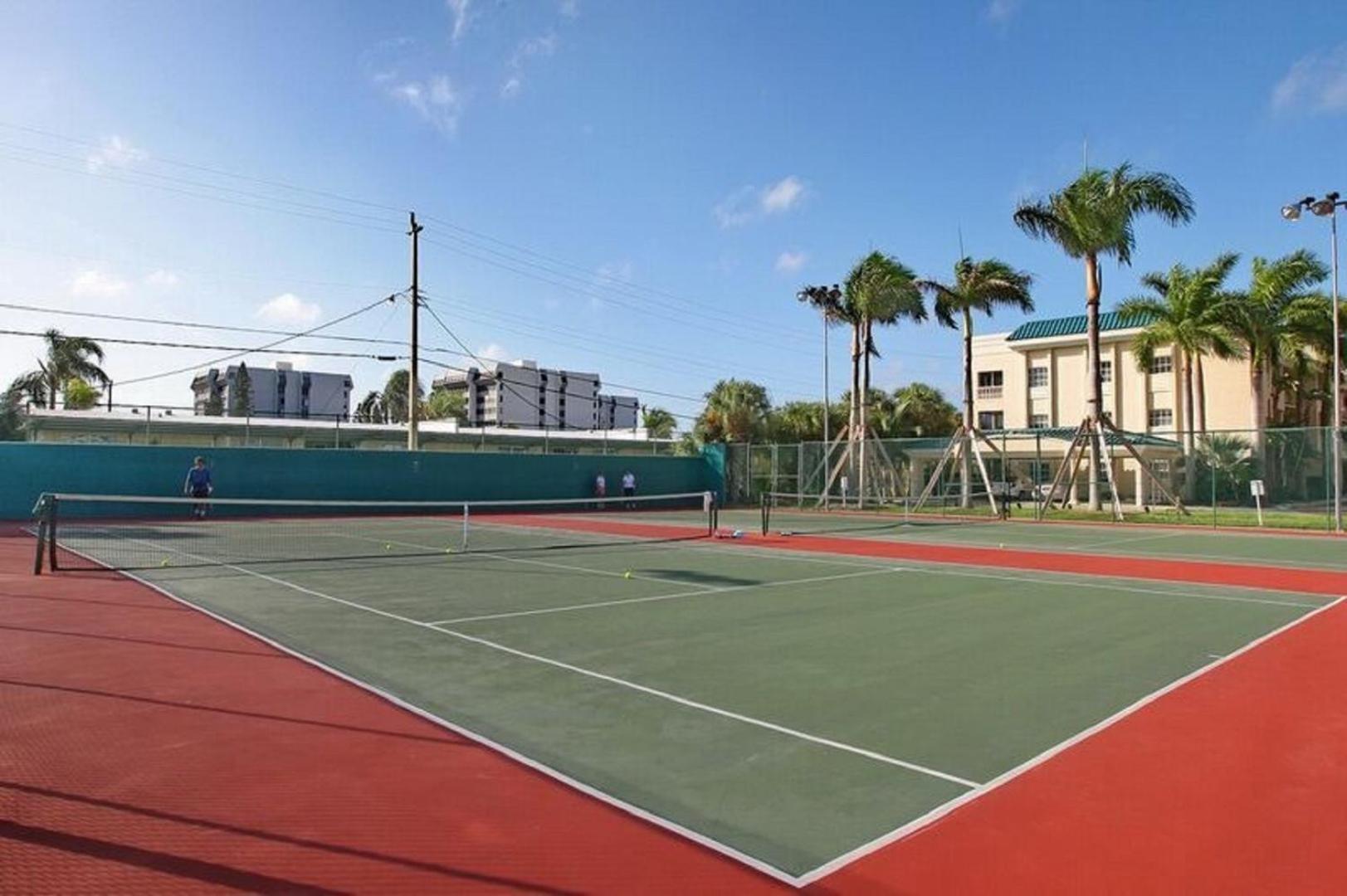 Palm Bay Club Apartment เซียสตาคีย์ ภายนอก รูปภาพ