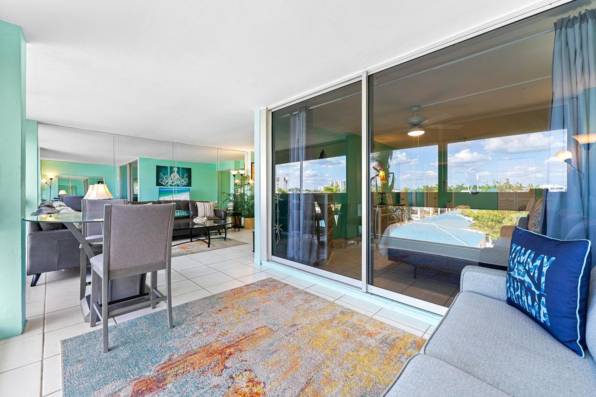 Palm Bay Club Apartment เซียสตาคีย์ ภายนอก รูปภาพ
