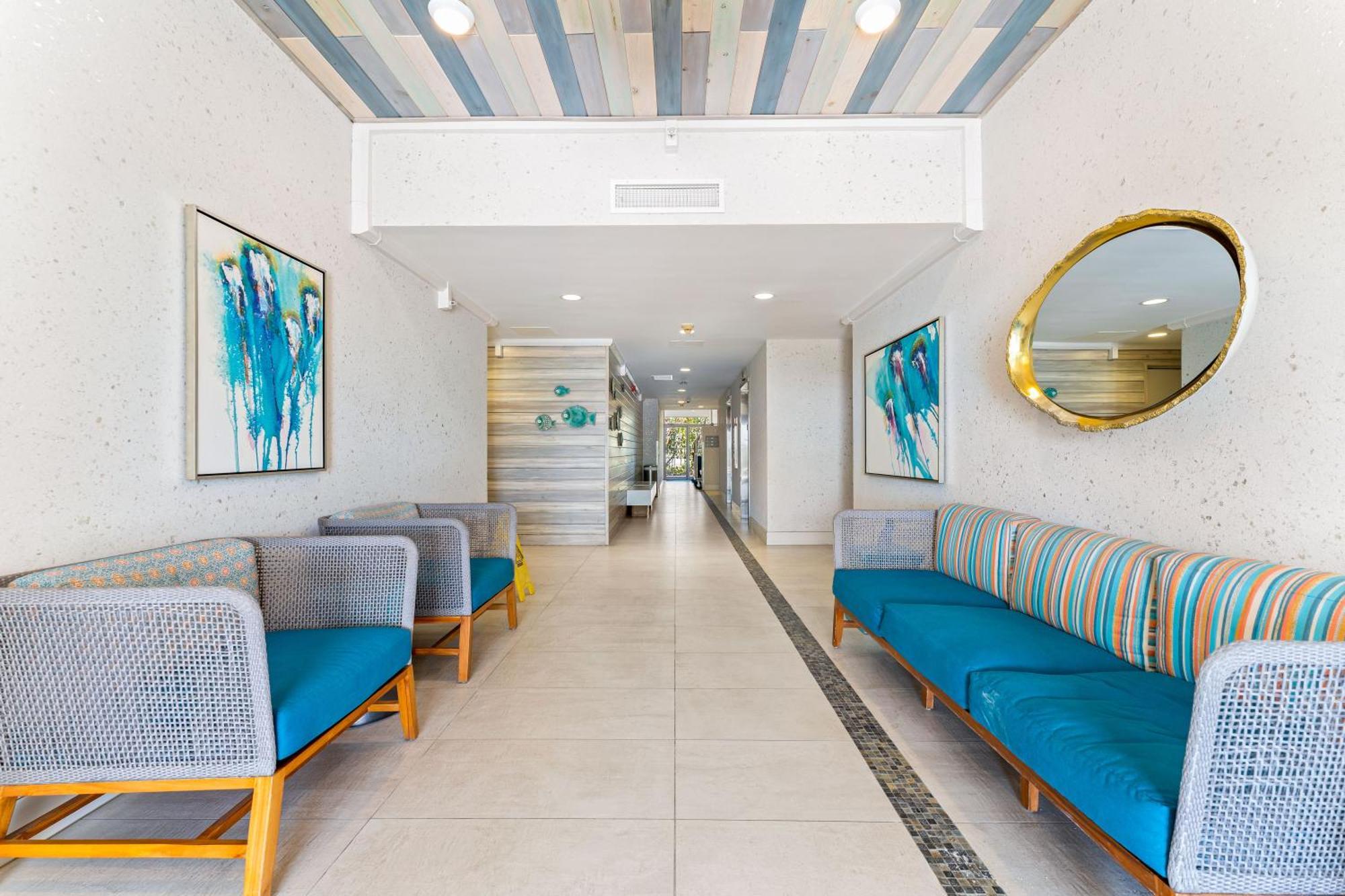 Palm Bay Club Apartment เซียสตาคีย์ ภายนอก รูปภาพ